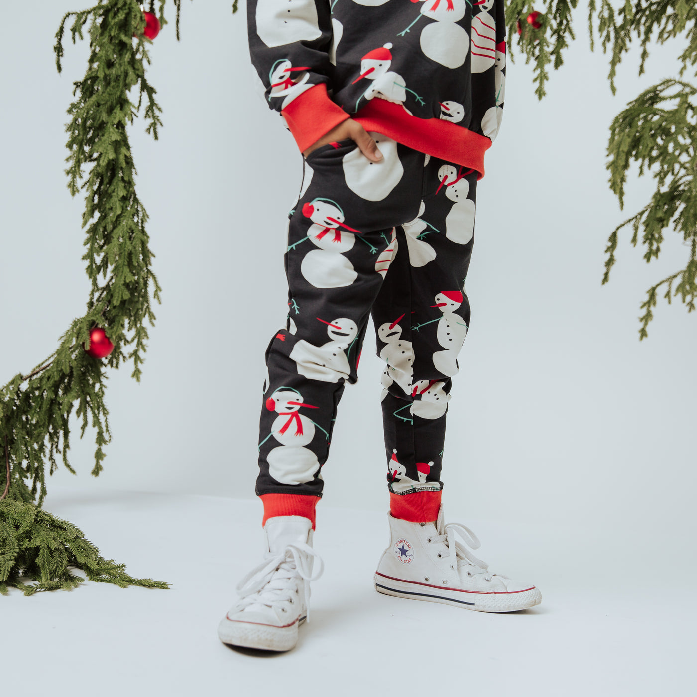 Relaxed Fit Joggers - Snowmen